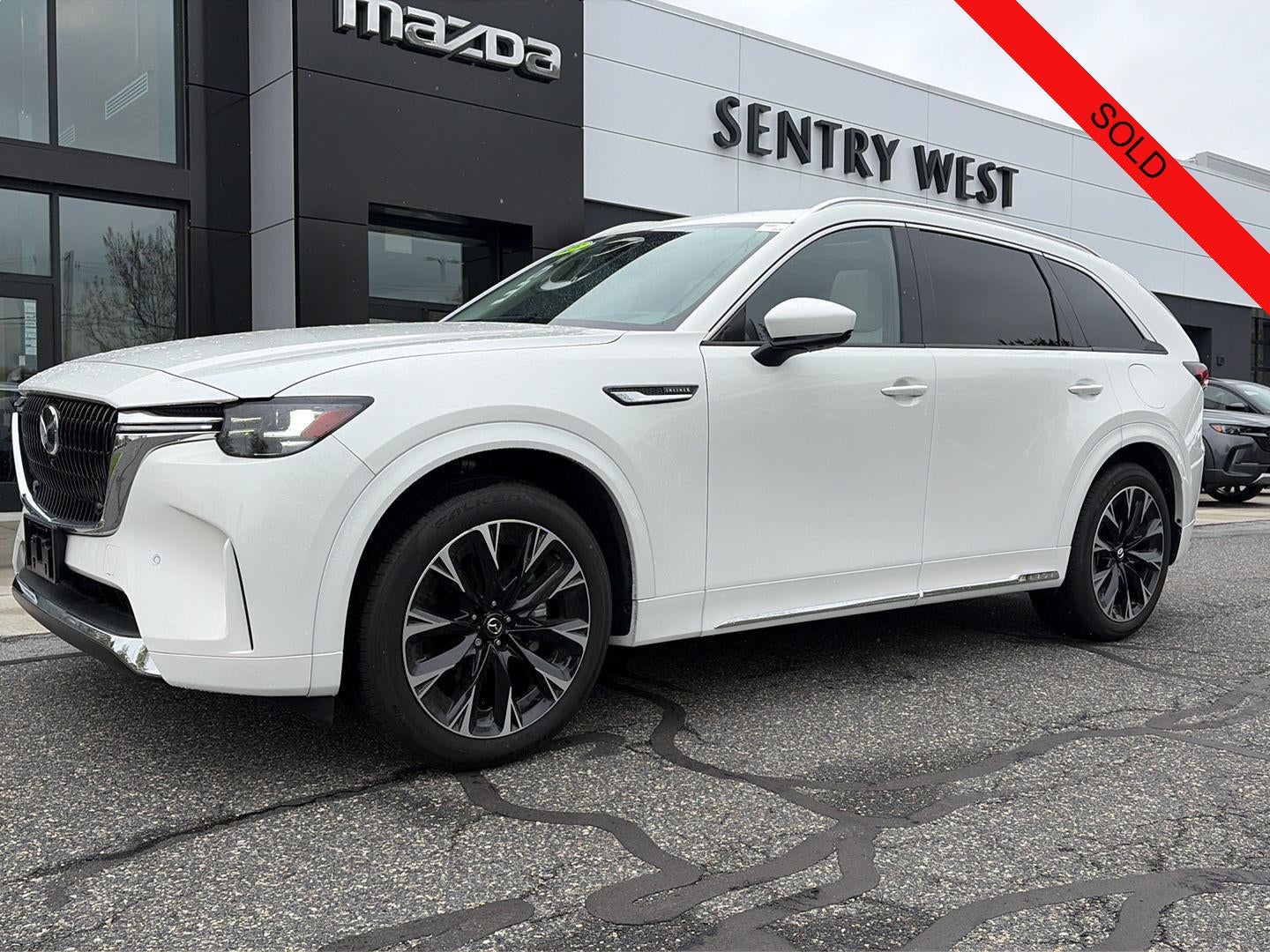 2025 Mazda Mazda CX-90 S Premium Plus Package in Rhodium White Premium — front three-quarter view